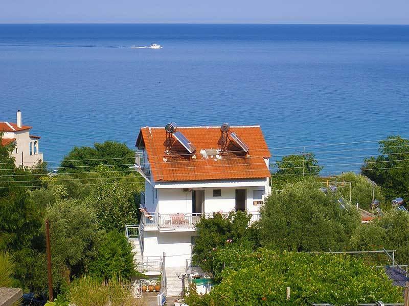 House Mantesos Apartment กอยนิรา ภายนอก รูปภาพ